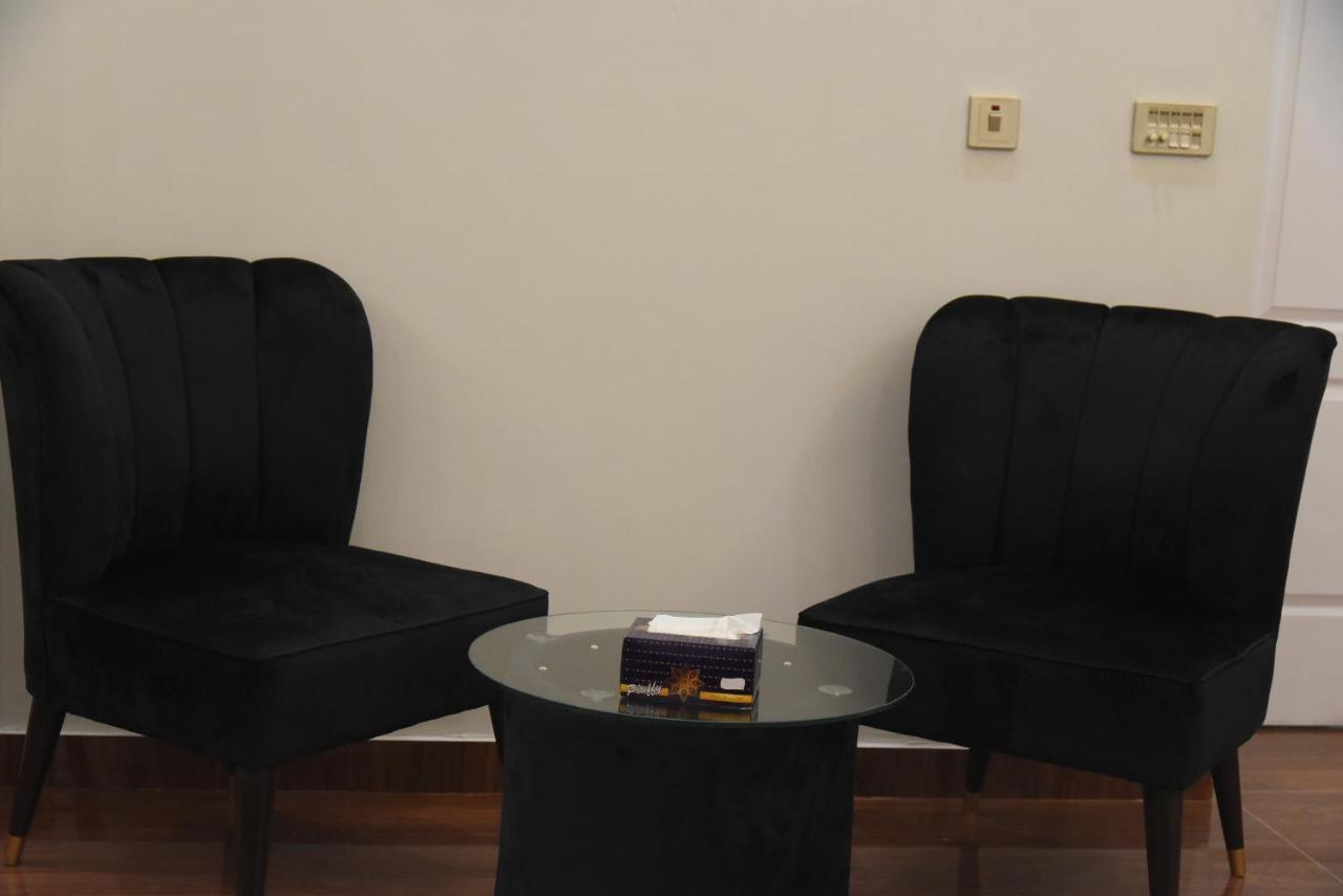 Hotel White Season Gulberg Лахор Экстерьер фото