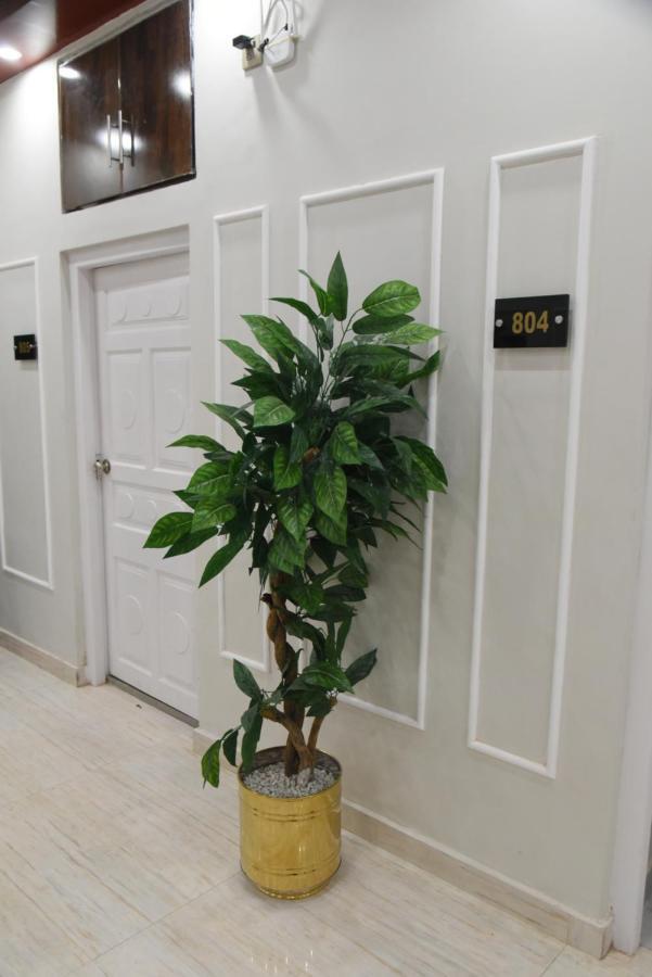 Hotel White Season Gulberg Лахор Экстерьер фото