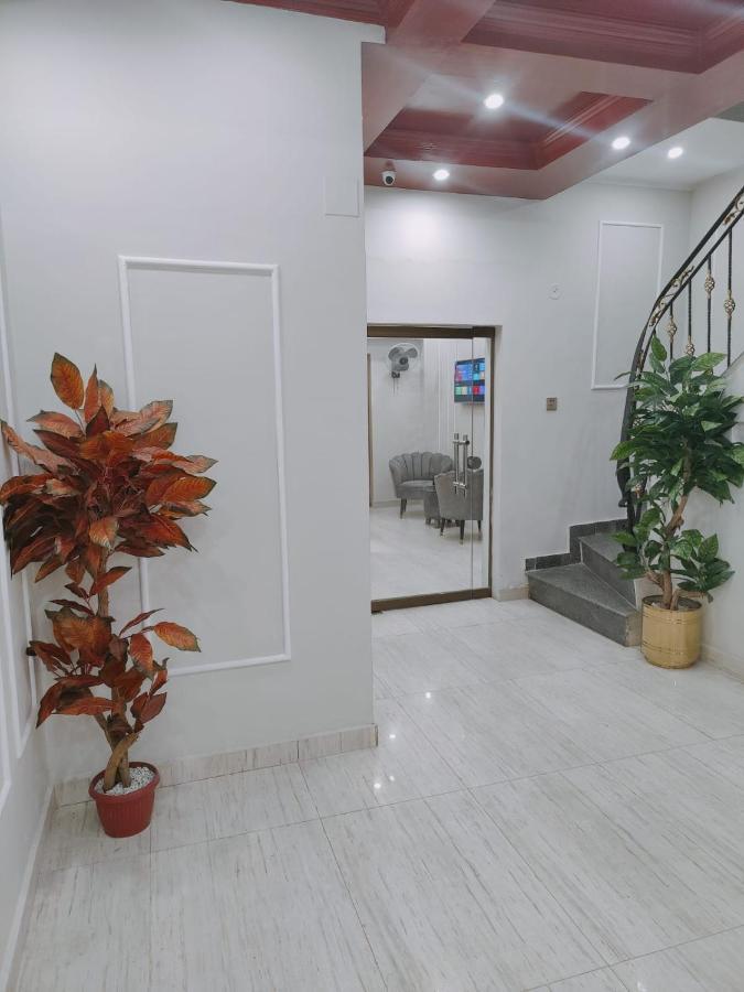 Hotel White Season Gulberg Лахор Экстерьер фото