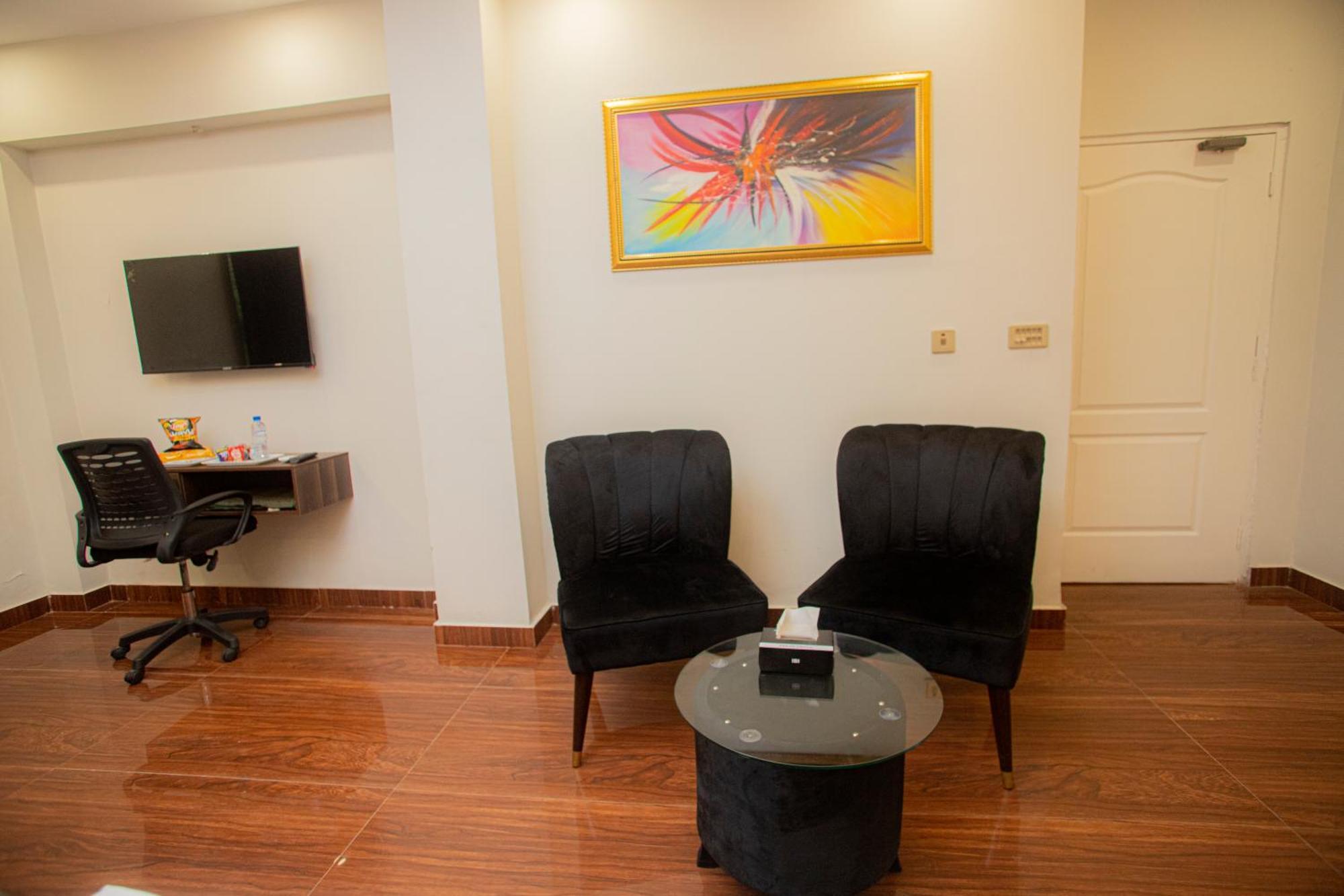 Hotel White Season Gulberg Лахор Экстерьер фото