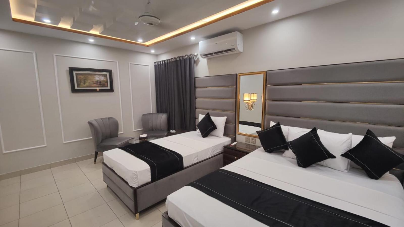 Hotel White Season Gulberg Лахор Экстерьер фото
