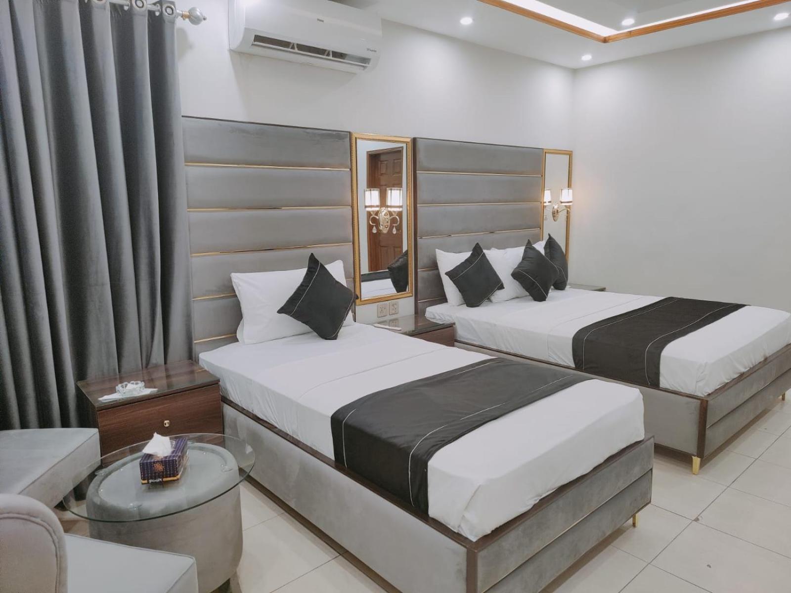 Hotel White Season Gulberg Лахор Экстерьер фото